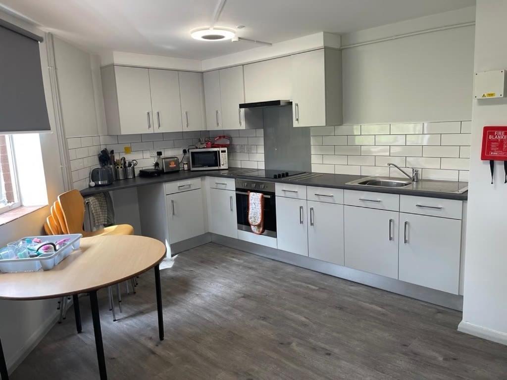 Broadgate Park Beeston Nottingham Apartamento Exterior foto